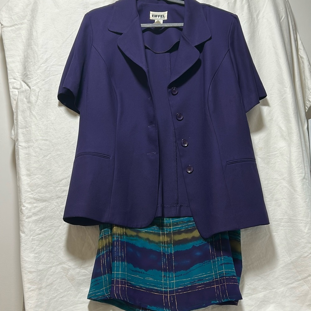 EIFFEL Short sleeves Skirt Suit.